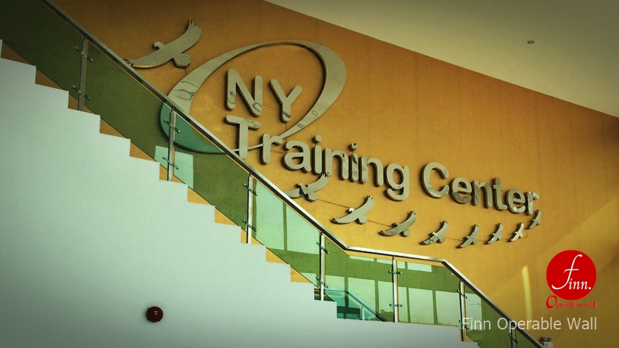 NY Training Center @กรุงเทพมหานคร ผลงานผนังบานเลื่อนกันเสียงเคลื่อนที่ ห้องประชุม และอบรม