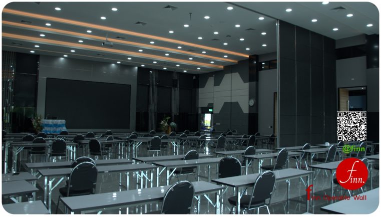ผนังกั้นห้องประชุม @สยาม สไมล์ – กรุงเทพมหานคร # ผลงาน ผนังกั้นห้องประชุม ผนังกันเสียงเคลื่อนที่ ห้องประชุม และห้องฝึกอบรม