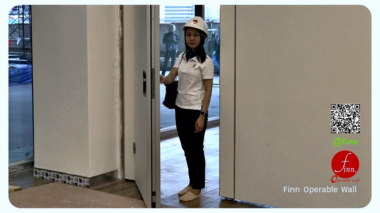 ผนังบานเลื่อนกั้นห้องกันเสียง FINN ใช้สำหรับห้องประชุม By FINN De'cor